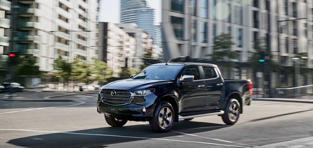 mazda bt 50 runningfootage 3