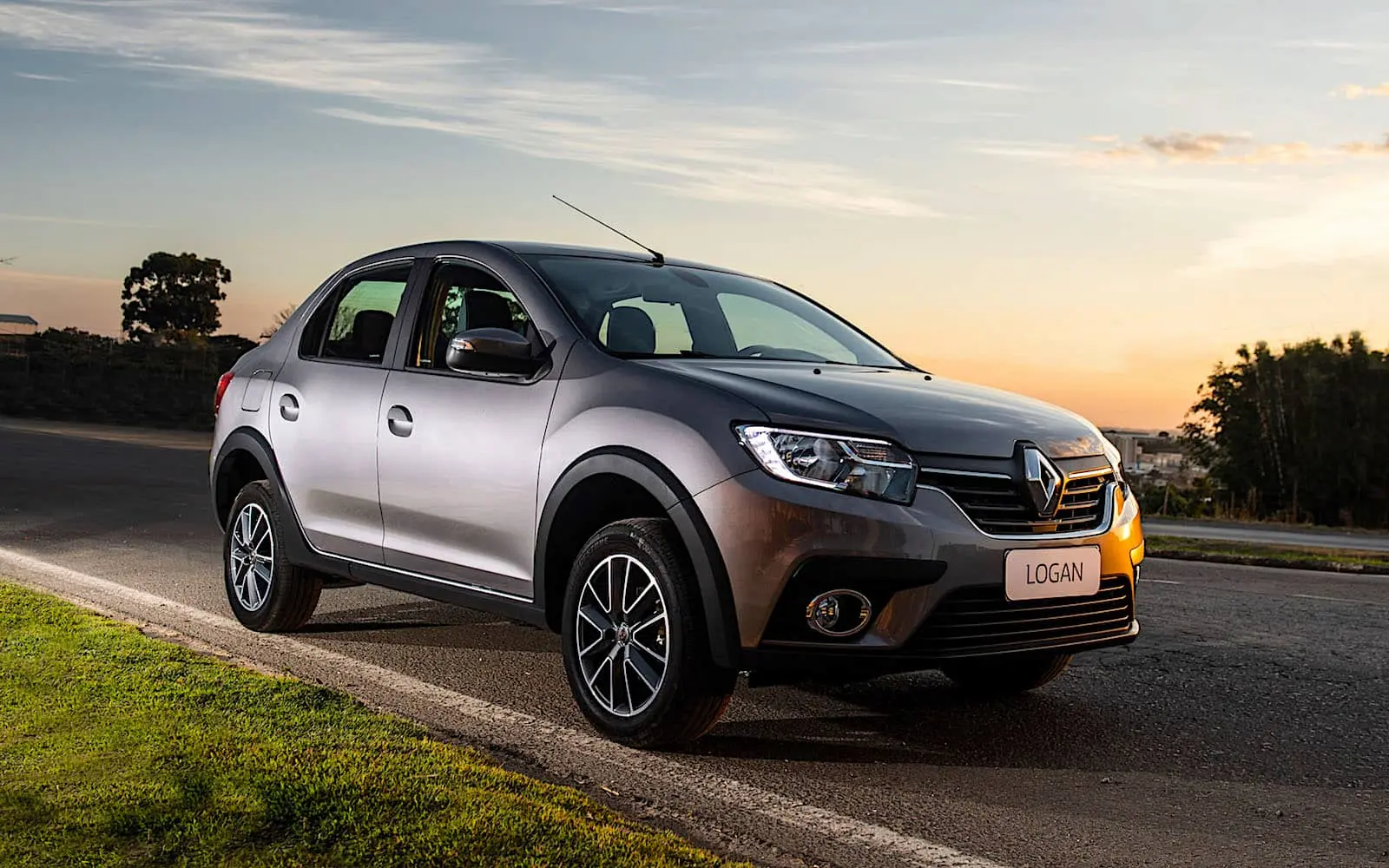 mantenimiento del Renault Logan limpieza interior