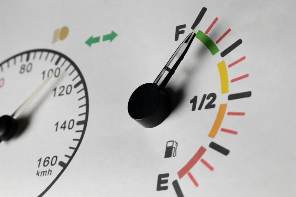 qué incluye la ficha técnica de un vehículo rendimiento y consumo de combustible
