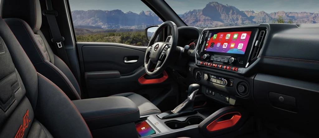 Nissan Frontier precio Ecuador interior 2025