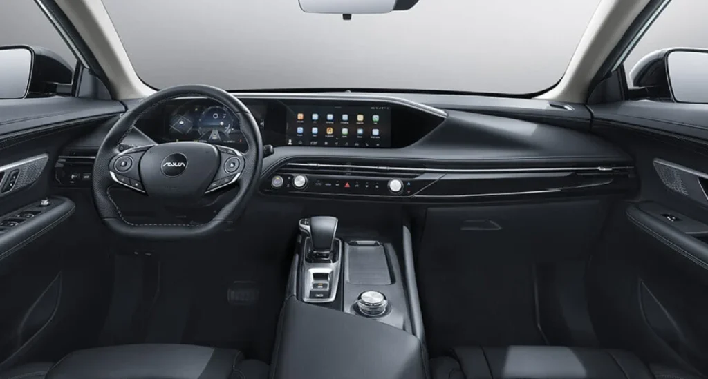 DongFeng Huge 2025 espacio interior