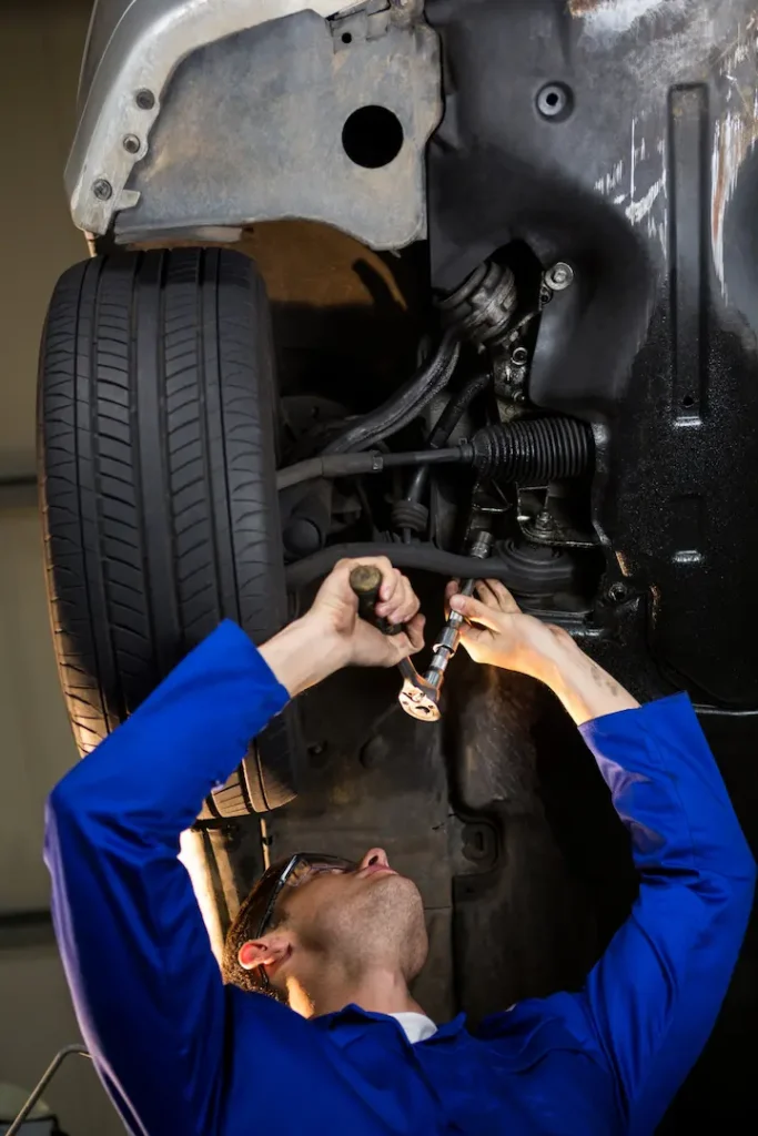 Acudir al mecánico por ruidos raros del auto