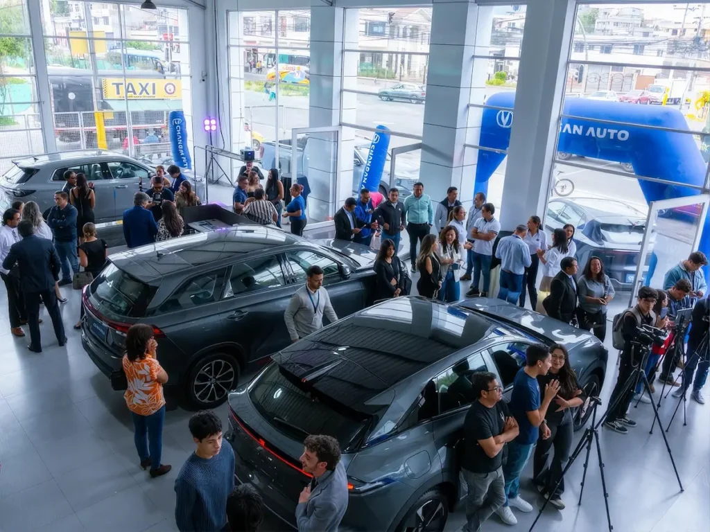 Probar vehículo híbrido eléctrico antes de comprar