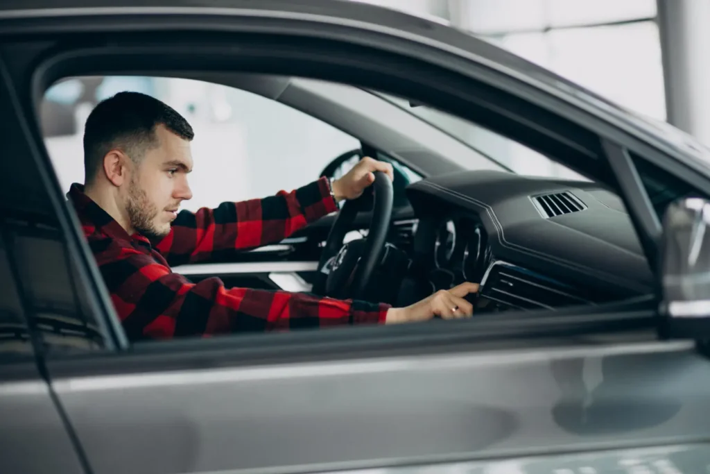 Volante que vibra al estacionar un auto